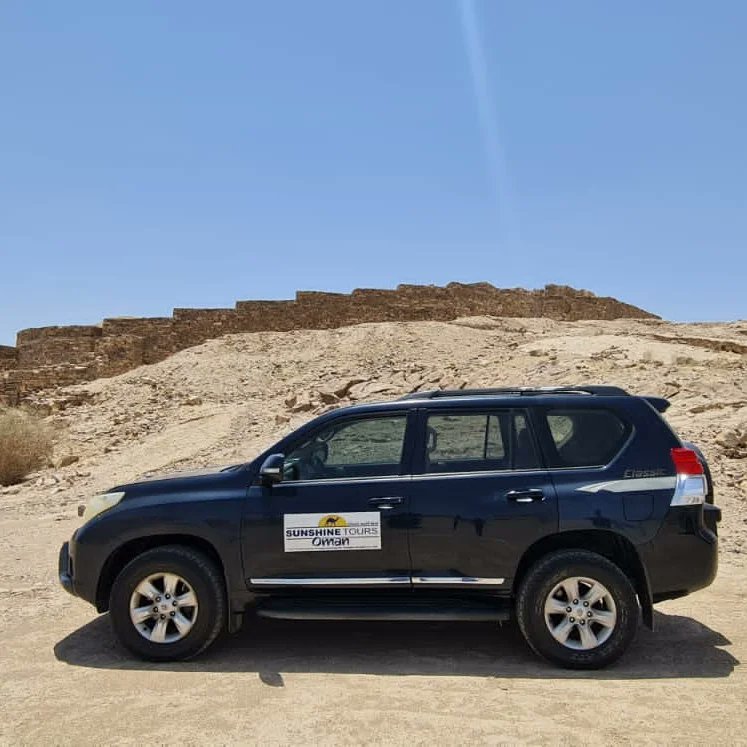 WahibiYahya's tweet photo. شركة شروق الشمس للسياحة
Sunshine Tours Oman
في زيارة إلى المرشد السياحي الإستاذ عبدالله العلوي. في حصن جبرين.
بهلاء ولاية رائــــــــــــــــــــــــعة جداً وتستحق العنوة لاتفوتوها
وبما إنك دخلت بهلاء عليك بزيارة حصن جبرين.
حصن جبرين وهو من أبرز الشواهد المعمارية في السلطنة. https://t.co/vonsEIjYip