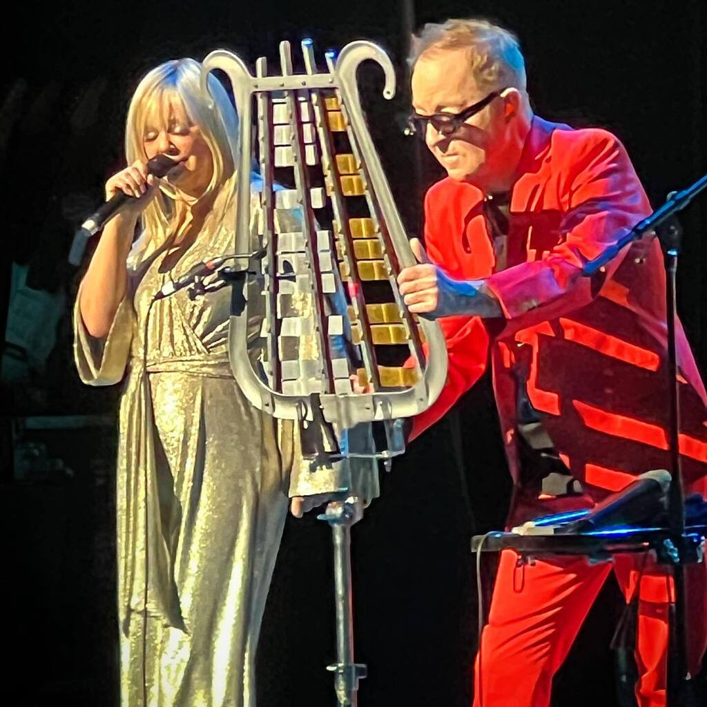 Fogarty's tweet image. Stop giving away all your fish and candy, Cindy! That man just ain’t worth taking back at this point! instagr.am/p/CsLEdVCO1uR/