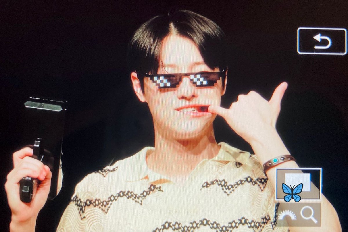 untitled1uv's tweet photo. 230514😎  #woodz #조승연 https://t.co/Rtn9u0nYG2
