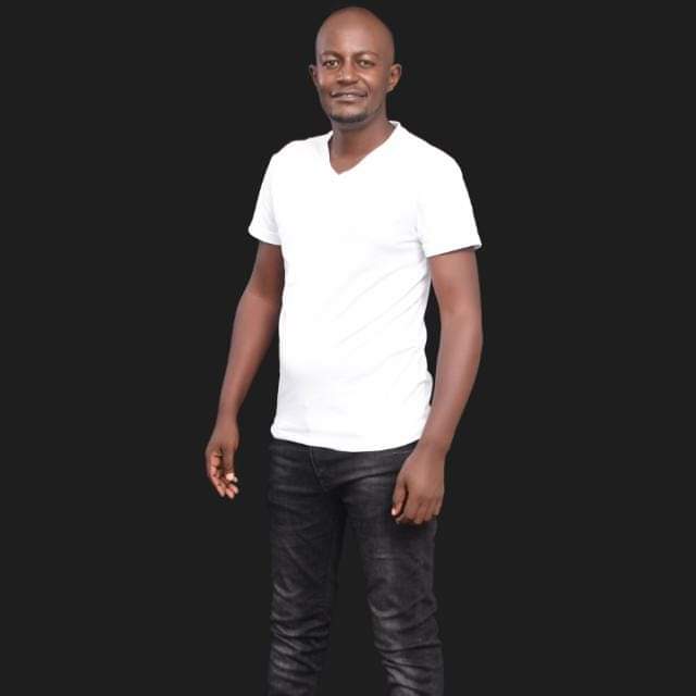 MbaituFM's tweet photo. Vasongetwe kithemba kiu, kilungu ni #WeekendSmart winakwa Macdonah witu .
Request yaku ni yiva?
SMS 22925
92.5 Nairobi & Machakos
100.4 Mwingi
100.5 Makueni
106.5 Kitui
Listen online: https://t.co/H4pQWOXLPu
Youtube: https://t.co/16LIDmoCdy
Tukunie simu
0700925925 /0733925925 https://t.co/9uZiC5PrSE