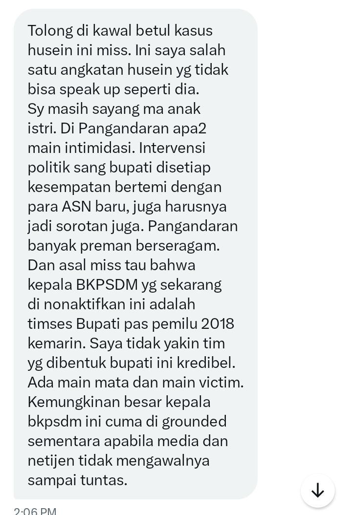 Heraloebss's tweet photo. Surat dari Warga Pangandaran
Untuk Netizen +62

"Tolong di kawal betul kasus husein, saya salah Seorang Guru angkatan Husein yg tidak bisa speak up seperti dia. Saya  masih sayang sama anak istri. Di Pangandaran apa2 main intimidasi" https://t.co/PuJNH3SoLS