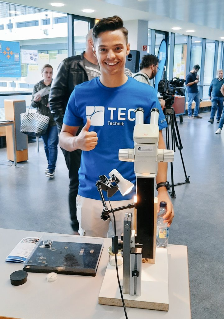 ElectronicsDrv's tweet image. #Leistungselektronik und #Mikroelektronik #Master am Tag der offenen Tür @HS_Reutlingen.