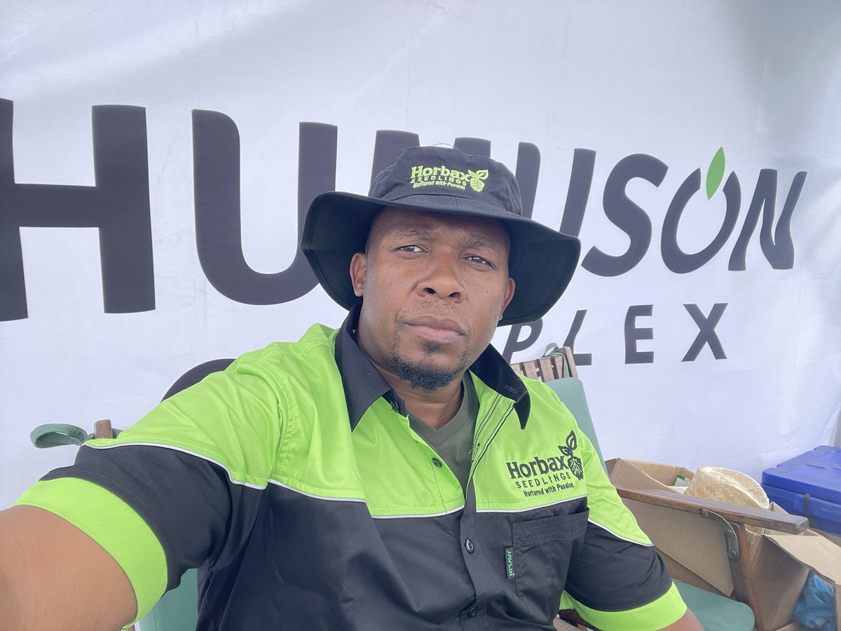 NgonieSanaz's tweet photo. ADMA with @Horbax_Farm team was lit. Only one nhubu @PhiriDivah was not there. We enjoyed meeting new friends there https://t.co/HOyY2lgVJj