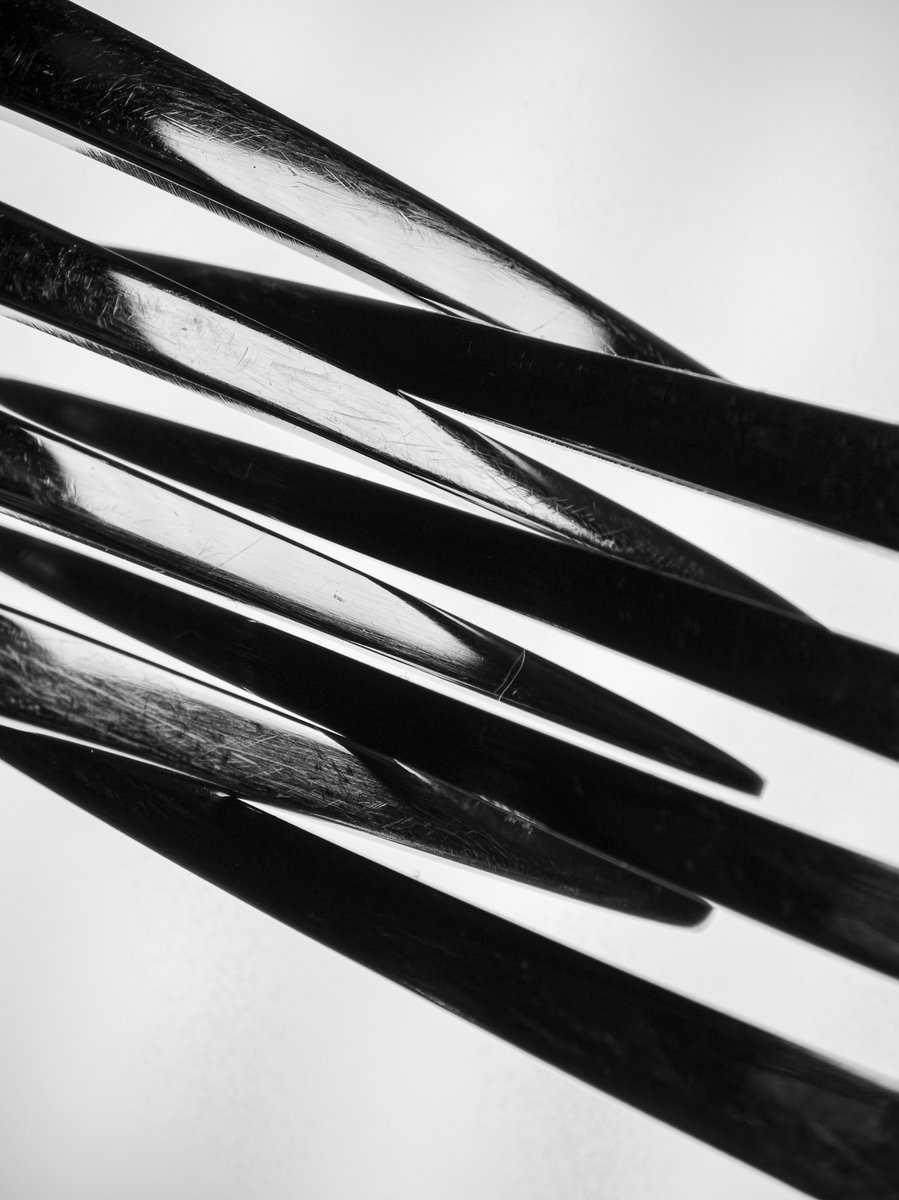 qpecctheone's tweet photo. BW Abstract #Xiaomi13Pro https://t.co/3D0oIwksG2