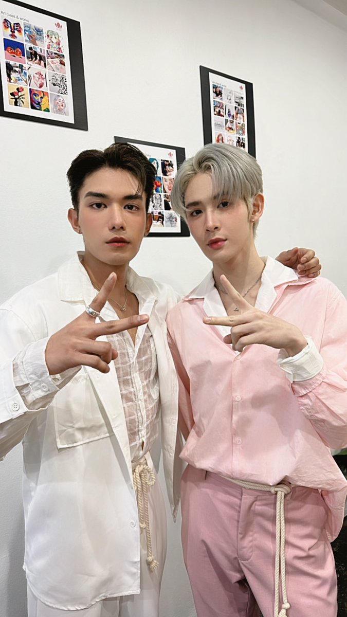 DomundiTV's tweet photo. 🥰พร้อมแล้วววว~ ใครมารอให้กำลังใจเน็ตและเจมส์กันแล้วบ้างคะ ✨

ทุกคนสามารถร่วมส่งกำลังใจและติดตามความน่ารักของเน็ตเจมส์ได้ทาง #KissMyBodyTHxNetJames เลยน้าาา 🖤🤍 https://t.co/LLwmxcKn89