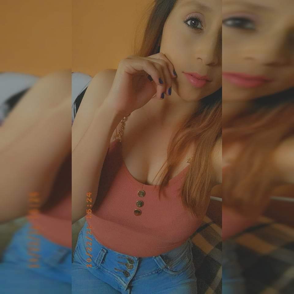 cadaver_ramirez's tweet photo. Lindas y ricas fotos de esta putita k ricas tetas tiene y su culito mmm super rico den🔄  y ❤️ para k pueda compartir mas de eya 😈😈😈 https://t.co/za33SmxBH4