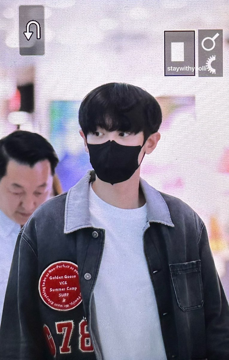 StayWithYeolli tweet media