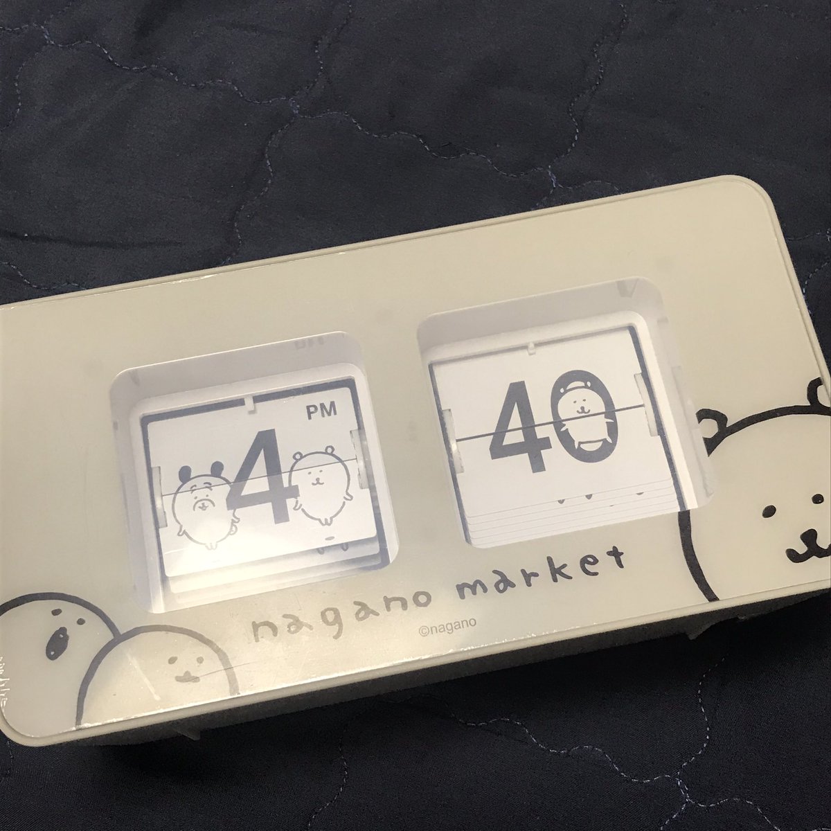 어렵게 구한 농담곰 시계 너무 귀엽다...