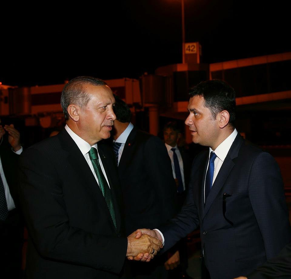 KemerliTanfer's tweet photo. Herzaman yanındayız sayın Cumhurbaşkanım 🇹🇷🤲🏻  @RTErdogan https://t.co/UPZUyDRibF