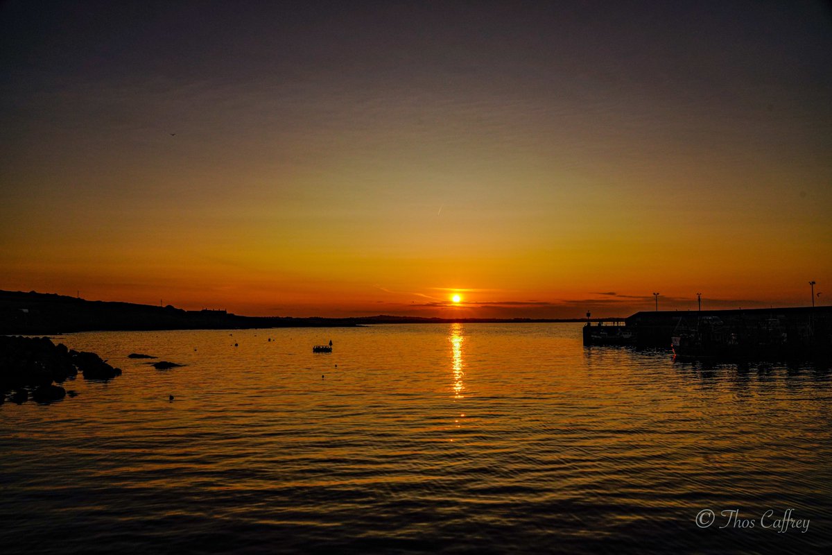 thoscaffrey's tweet photo. Sunset at Clogherhead pier. https://t.co/qHVE3cmPlW