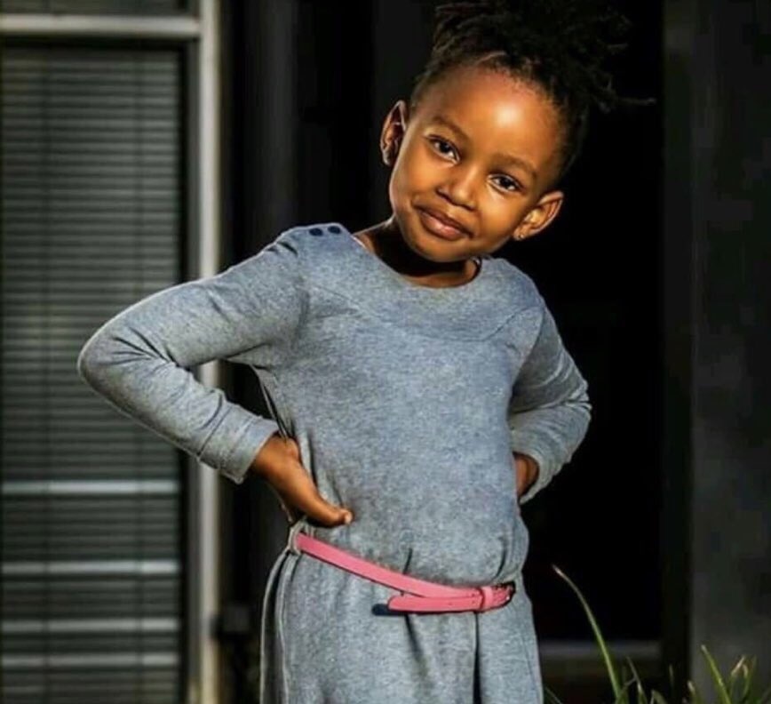 BhadboyT's tweet photo. Kundivungila  cross ya mkazi oti birthday yake ili mawa 😭😭😔😂🙏 https://t.co/nCS0hQEnLO