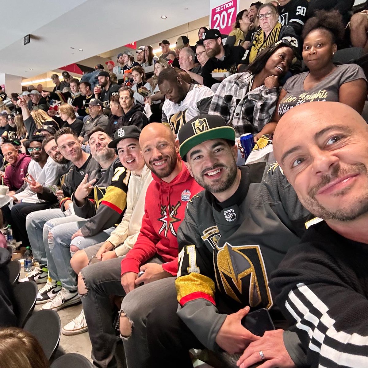 HeidenRatner's tweet photo. Great time with some of our @sendvegas Strategic Team Pastors and team members tonight as the Knights won game 5! 👏 ⚔️ Electric atmosphere and great company to see our squad go to work! #VGK #goKnightsgo #letsgetit #playoffs #wearesendnetwork #SendVegas #SendLV @vegasgoldenknights