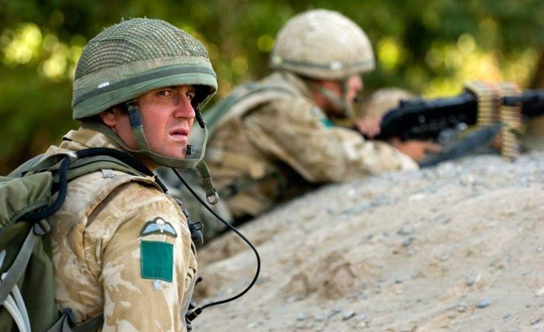 In April/May 2006 #3PARA Battle Group deployed into Helmand, Afghanistan. Hot spot battle zones included Sangin, Nowzad, Musa Qala and Gareshk. Fighting lasting upto 6-8hrs with Paratroopers carrying upto 70lbs of kit. Over 500 contacts reported in the 6 month tour. 
🟩🇬🇧