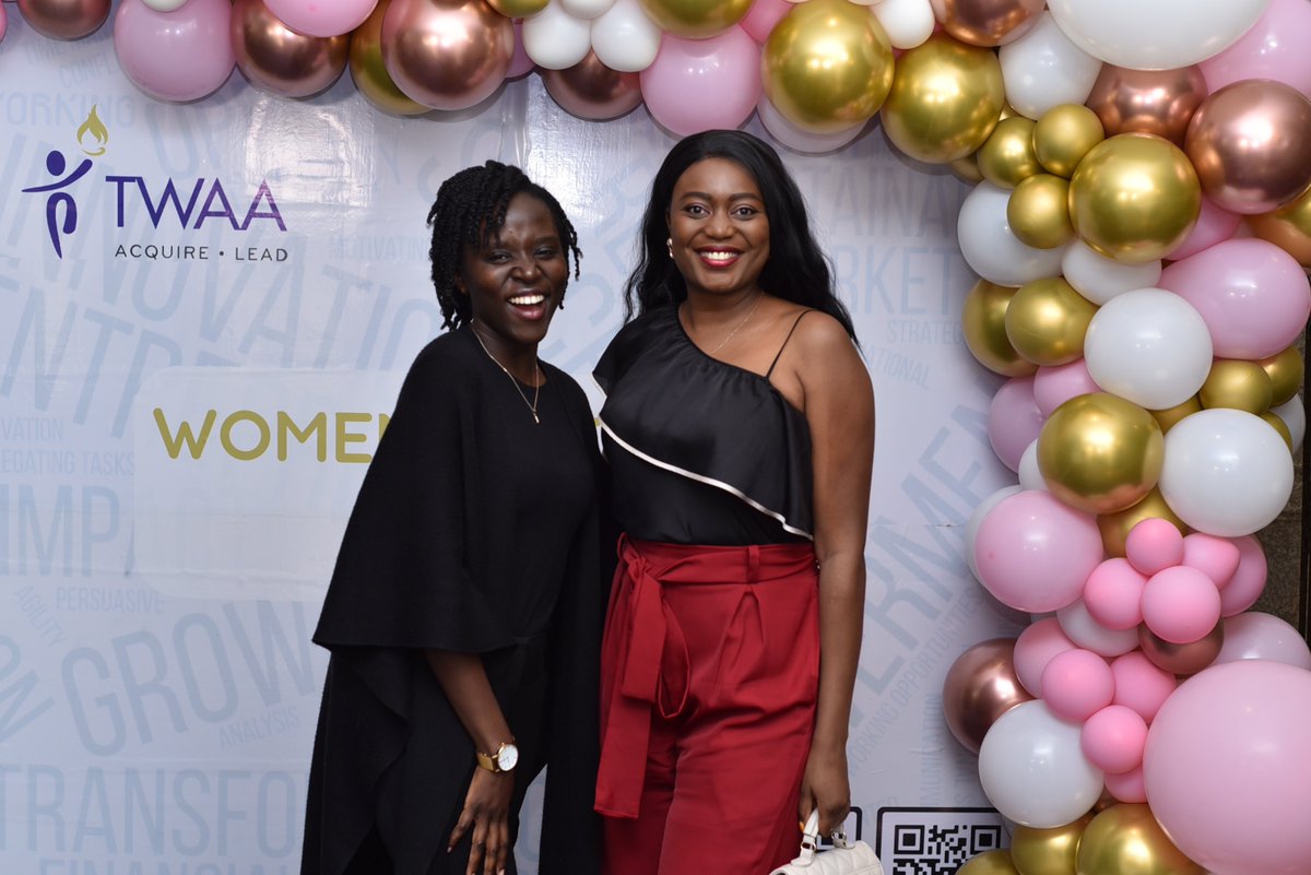 Adanianlabs's tweet photo. Storytelling is inviting people through the narrative to take positive action - @ayumamichelle_
#StoriesOfEquity
@TwaaCommunity
#WomenOfEquitySummit
#MothersDay
@PLPAfrica https://t.co/06N9MR2IzR