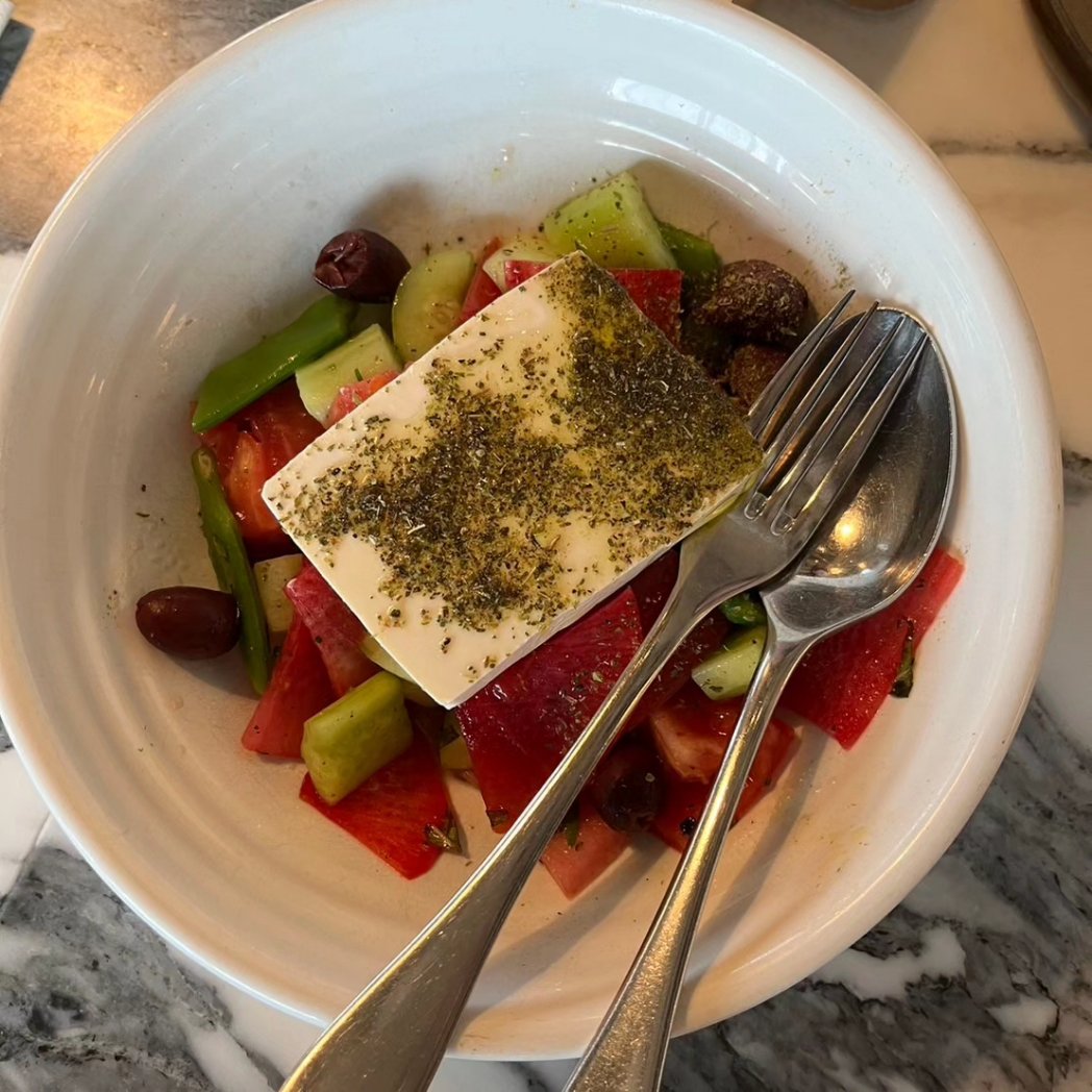 kirio44's tweet image. お銀座でおランチ。昼間ッから飲んで喋ってギリシャ料理を堪能して、とっても楽しかった。オレンジワインも、とろとろラムも、ふわふわレモンパイも、全部初めて。

#TheApollo
#銀座
#ランチ
#ギリシャ料理
#オレンジワイン
#パイの概念を覆すレモンパイ
#とろけるラム肉
instagram.com/p/CsLQcZWysBP/…