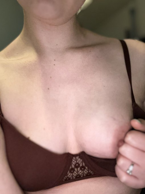 Bonne journ&eacute;e 🥰 https://t.co/Rl2uL4GzSO<a href="/tag/jeudipussy"class="tags"><span>#jeudipussy</span></a>