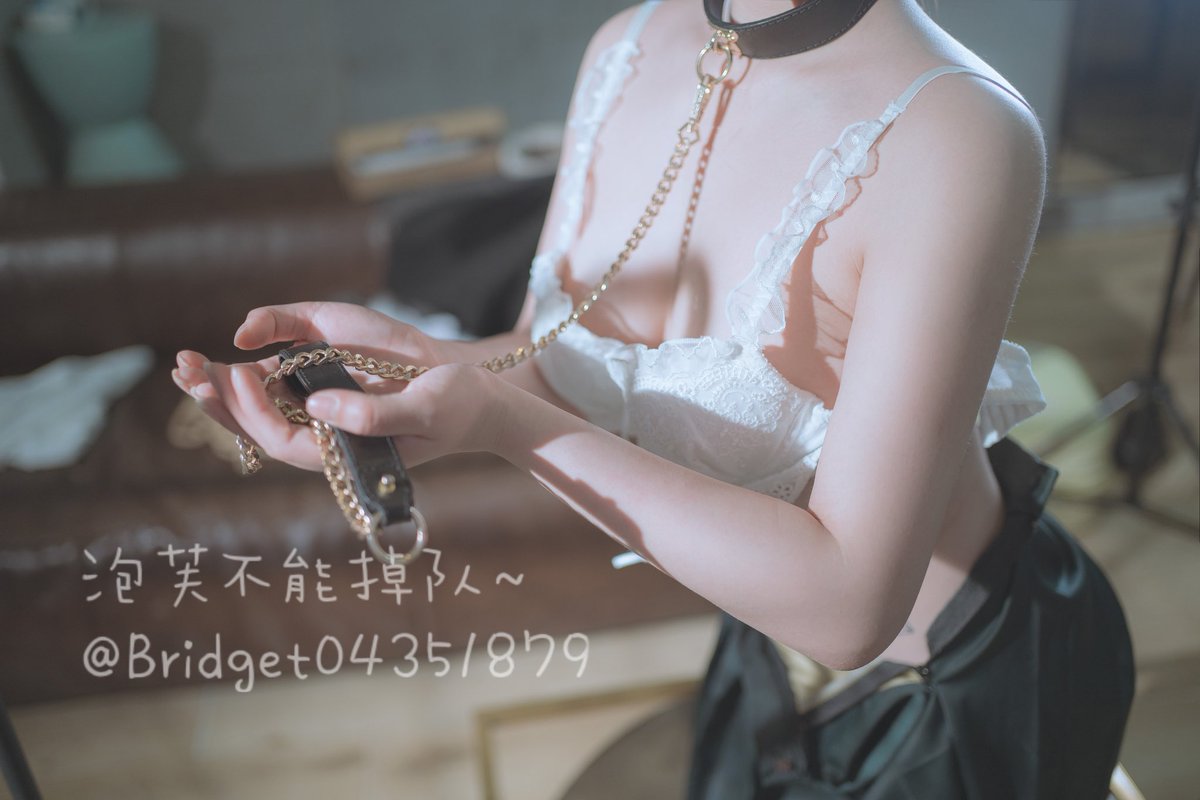 反差感学姐，脑补出一本小黄文
@smlnzhl https://t.co/WKZpxtZoFG