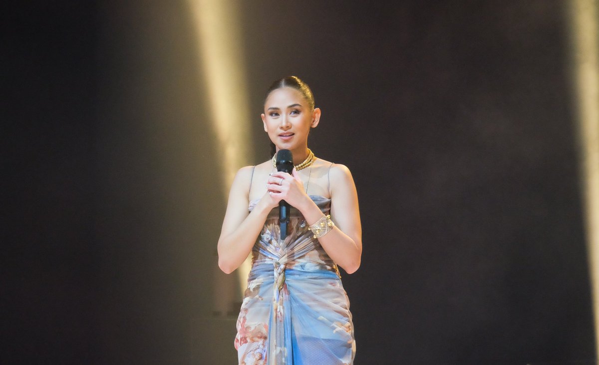 TheBigDome's tweet photo. About last night here at #TheBigDome ✨

Congratulations to @JustSarahG for the huge success of her SOLD OUT 20th Anniversary Concert! You showed everyone how it is done. The night was full of talent, passion &amp; angst. We hope to see you again soon!  💙

#SarahGeronimo #SGat20 https://t.co/ddZzlYnFaB