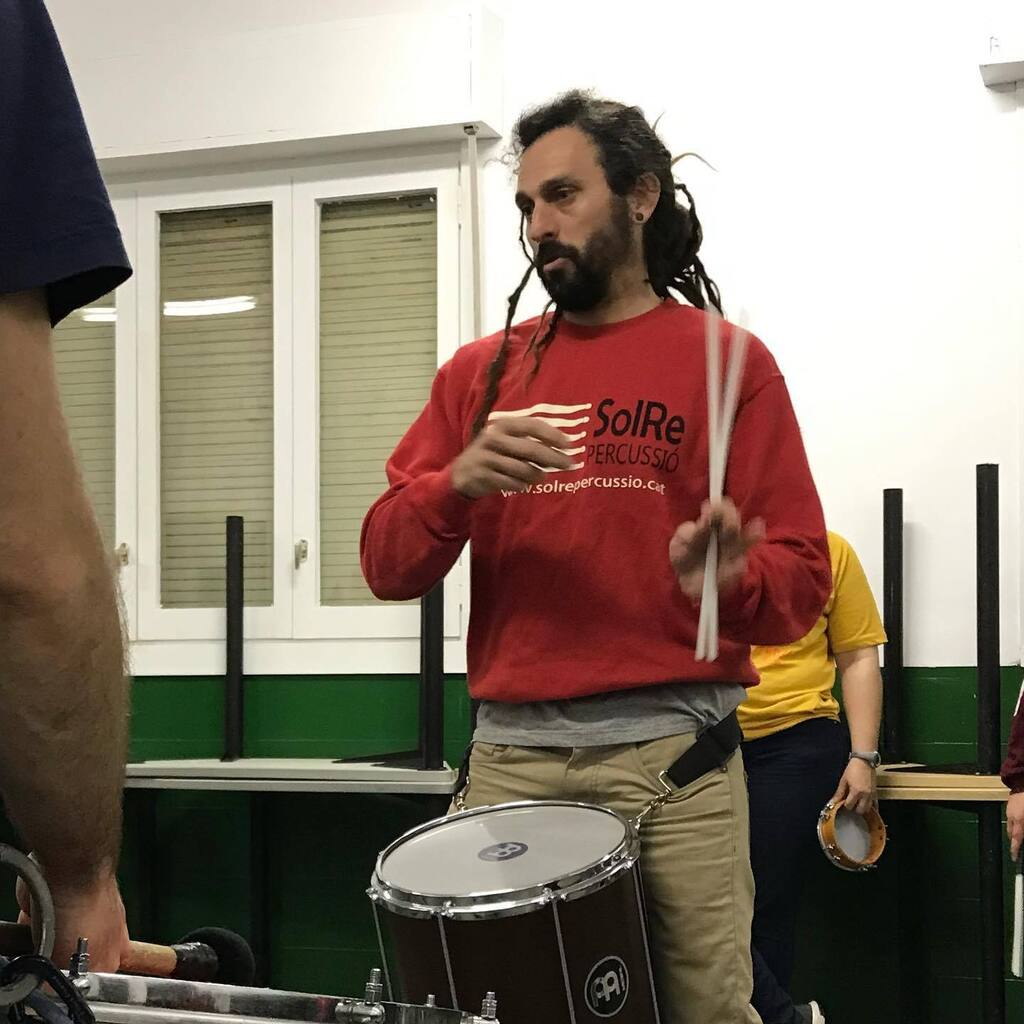 Un cop més tornem a estar de celebració. Per molts anys Checho!! 🥳
.
.
.
#SolRe #percussió #batucada #aniversari #permoltsanys #happybirthday #cumpleaños instagr.am/p/CsLPK5Ztt2U/