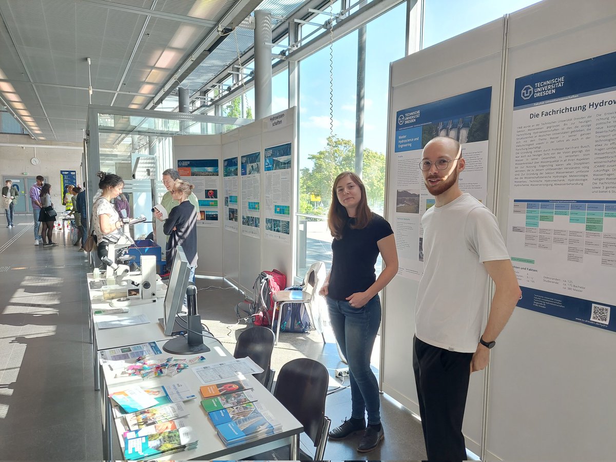Hydrologie_TUD's tweet photo. Heute ist #UniTag !! Kommt vorbei im HSZ und fragt uns alles zum #Bachelor #Hydrowissenschaften oder #Master #Hydrologie , Hydrobiologie, Wasserwirtschaft oder Abfallwirtschaft https://t.co/zJTJwtkcf7