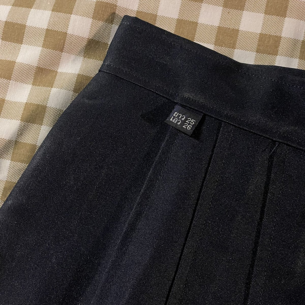 bellownuay's tweet photo. ส่งต่อกระโปรงนักเรียน✨
Price : 120 ทั้งคู่ (📮30 รับคู่ส่งฟรี )
  ✿ ตัวเเรกเอว 26 ยาว 24 ไม่แคบมาก
  ✿ ตัวสองเอว 26 ยาว 25 ไม่แคบมากใหม่มาก
ทั��ง 2 ตัวจะไม่แคบมากใส่สบายๆใหม่มากใส่ครั้งเดียว 🍹🚎🩴💘

#กระโปรงนักเรียน #ส่งต่อชุดนักเรียน #กระโปรงนักเรียนทรงแคบ #ส่งต่อเสื้อผ้า https://t.co/KRlk7ceInM