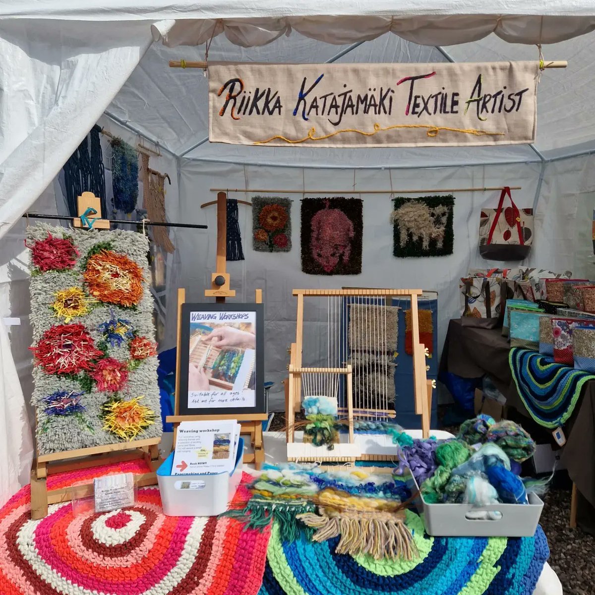 RKatajamaki's tweet photo. #craftfair #glanseverngardens #Berriew today https://t.co/8Xe3PEskcH