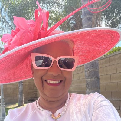 rhondafairc's tweet photo. #NewProfilePic https://t.co/22fYfGeZfn