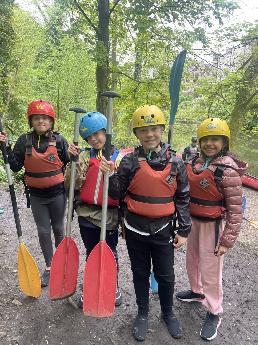 VanGogh_BPS's tweet photo. Time for the water activities! @BlackrodPSch https://t.co/bpLROKISGa