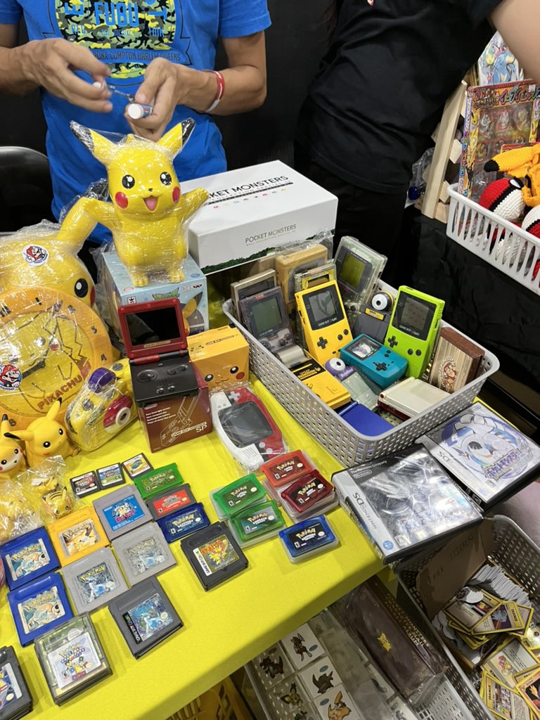 vpchoiceawards's tweet photo. Hi there Poke’Fans! Pokemon Philippines is currently holding the first and biggestPokemon Convension aka #PokeConPH2023 at Upperbox, Greenhills in San Juan City. https://t.co/6G2Lzsv2nG