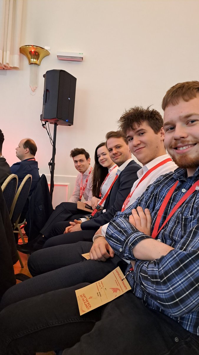 Wir grüßen euch von der Landeskonferenz der JG Wien in Favoriten.
#Freundschaft