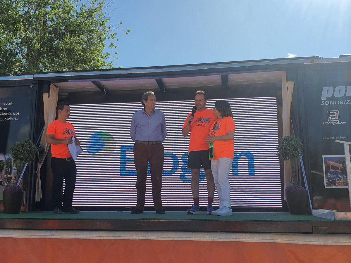 El Viceconsejero de Sanidad <a href="/fprados/">Fernando Prados</a> de <a href="/SaludMadrid/">Salud Madrid</a> resaltando la importancia de visilizar la #esclerosismultiple en #CorreporlaEM <a href="/FundacionEMM/">Fundación EM Madrid</a> <a href="/ecopilas/">@ecopilas</a>