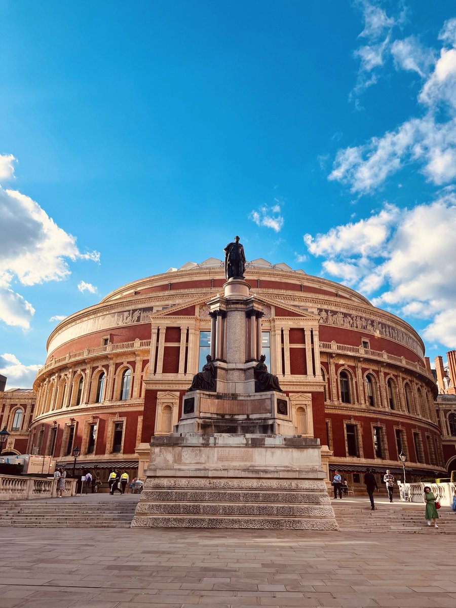 _JoePrescott's tweet photo. Can not wait to back at this beautiful hall this summer for @bbcproms @RoyalAlbertHall 

Ten proms booked ✅ 

#bbcproms https://t.co/tlPVYtYAjw