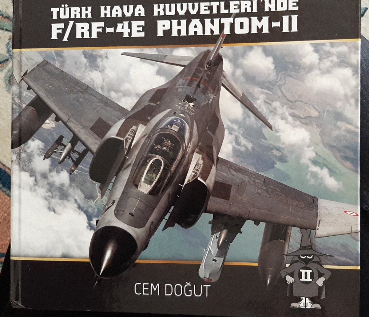 @Mk16Man Zamanında Konya'ya getirilen 172nci Filonun uçağı.
Numara tutmasa da kuyruk üst kısım işaretinden belli.
(66-0345)
Cem hoca bu uçağın yaşayan halini kitabına koymamış. @DogutCem