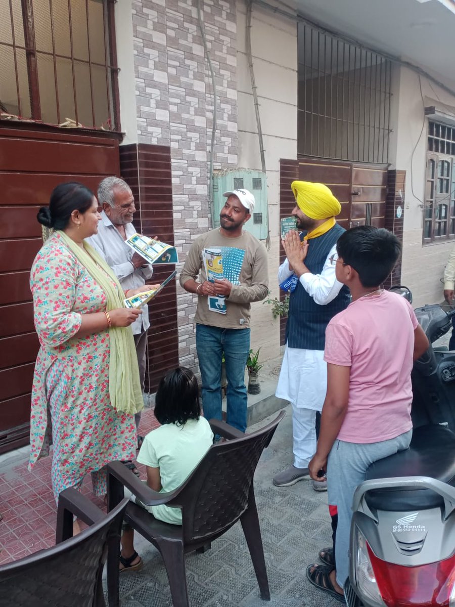 MKachoora's tweet photo. ਮੇਜਰ ਕਾਲੋਨੀ #ਜਲੰਧਰ ਵੇਸ੍ਟ ਘਰ ਘਰ ਅਪੀਲ ਵੋਟ ਆਪ ਨੂੰ https://t.co/cdcW8tk0ua