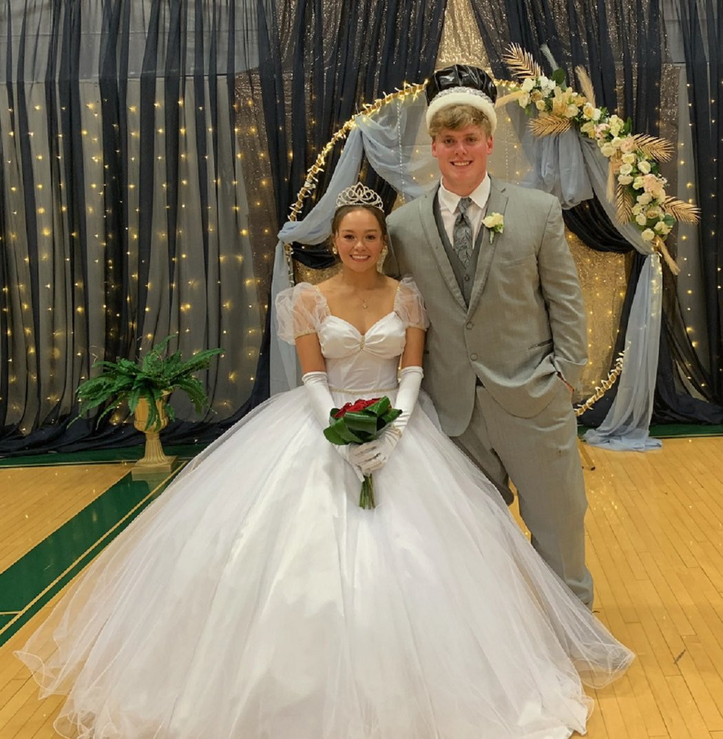 She traded her cheer bows and softball glove in for a crown... Congratulations Queen Maya Susmena and King Rex Brashear, 2023 SCHS Prom Royalty!