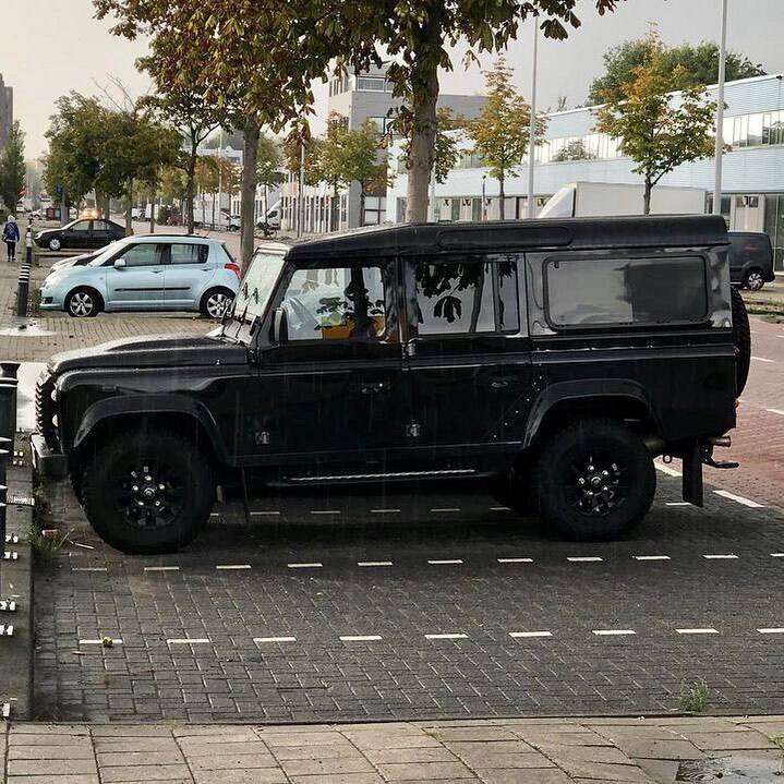 DutchLandRovers's tweet photo. Is your Land Rover leaking when it rains?

 📸 @deedeedonk #defender #landroverdefender #landroverdefender90 #onelifeliveit #rangerover #v8  #landroverv8 #passion #car #dutchlandroverpassion #camperlife #landroverdefender110 #landrover #landroverlove … https://t.co/2Pe8gLoiMM https://t.co/umyweqdB4n