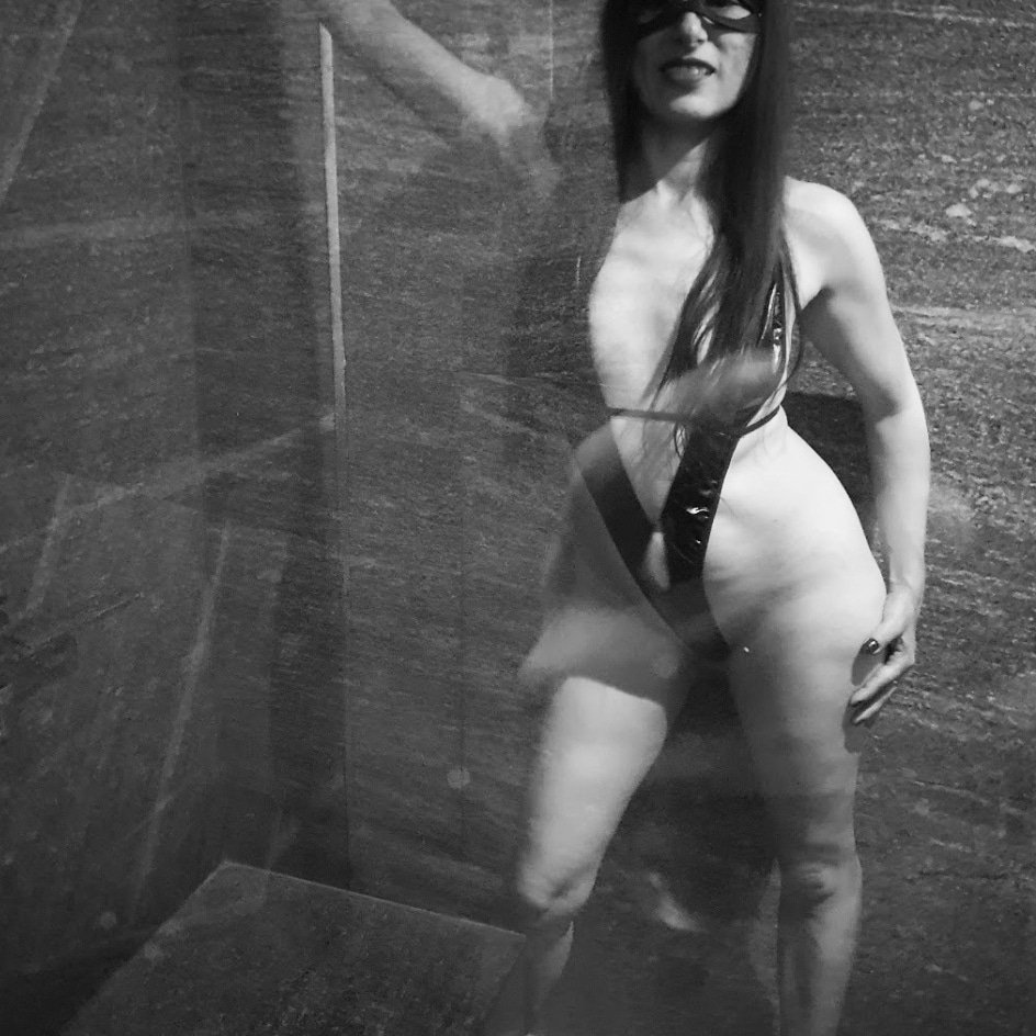 PinkBluexy's tweet photo. Lo difícil de besar rico es controlar las manos. 💋🔥 #SiguemeYTeSigo #besos #HotPhoto #hotwife #viernesdelabios #ViernesDeGanarSeguidores https://t.co/h6uZtXIrz2