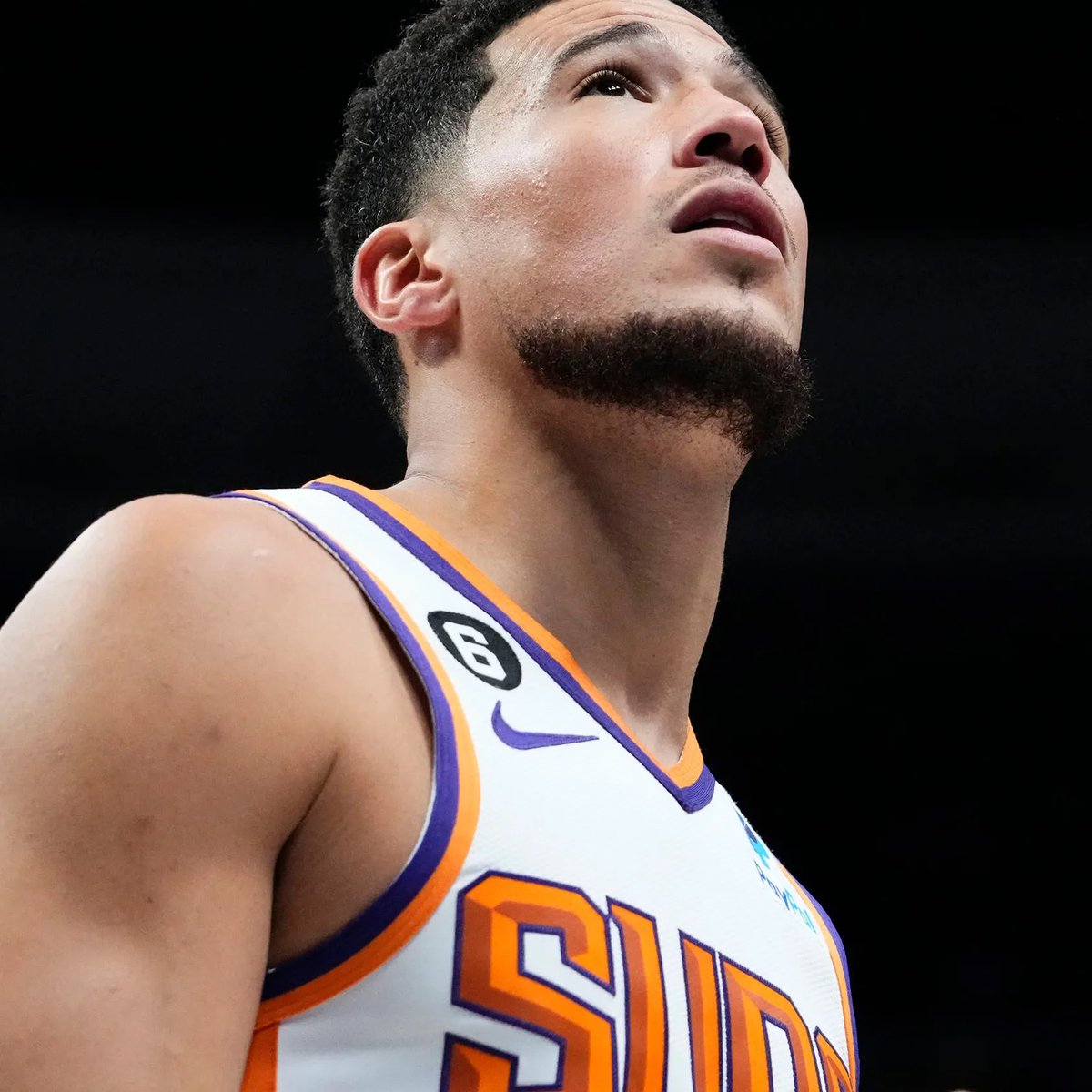 TheHoopCentral's tweet photo. DEVIN BOOKER TONIGHT:
47 PTS, 6 REB, 9 AST, 80% FG, 62% 3P

KEVIN DURANT TONIGHT:
39 PTS, 9 REB, 8 AST

ELITE DUO. 🔥🔥🔥 https://t.co/eF8auOI19K