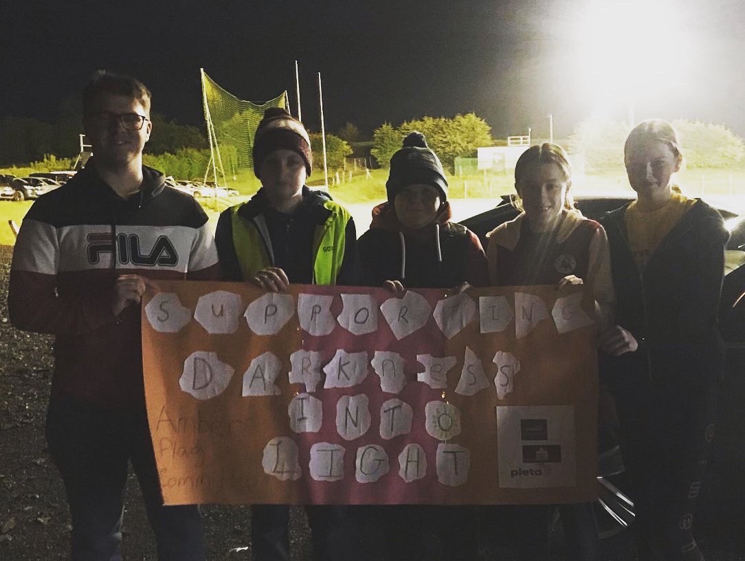 MsSmithGuidance's tweet photo. Our amazing Amber Flag Committee were out early this morning showing their support for @PietaHouse #DarknessIntoLight #amberflag #communityspirit #mentalhealth @OCCNobber @MentalHealthIrl https://t.co/Kmw0iSTCgi