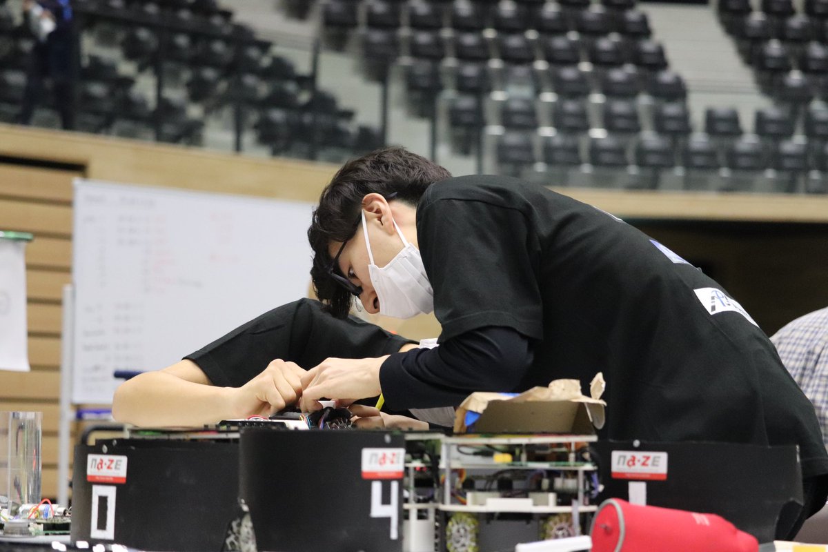 inputssl's tweet image. 試合前の調整
#INPUT_ssl #RoboCup