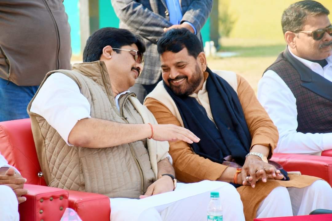 rajput_of_india's tweet image. सभी लोग #खाप की बात करते है तो सोचा में भी कुछ बता दूं।

लगातार नकली #खाप की धौंस दिखाने वालो को असली खाप के बारे में बताना जरुरी हो गया है कि हरियाणा में आज भी जो सबसे बड़ी खाप है वो अम्बाला से लेकर करनाल के चौहान राजपूतो की है जिसके अधीन एक समय 1400 गांव थे. आज भी कम से कम 350…