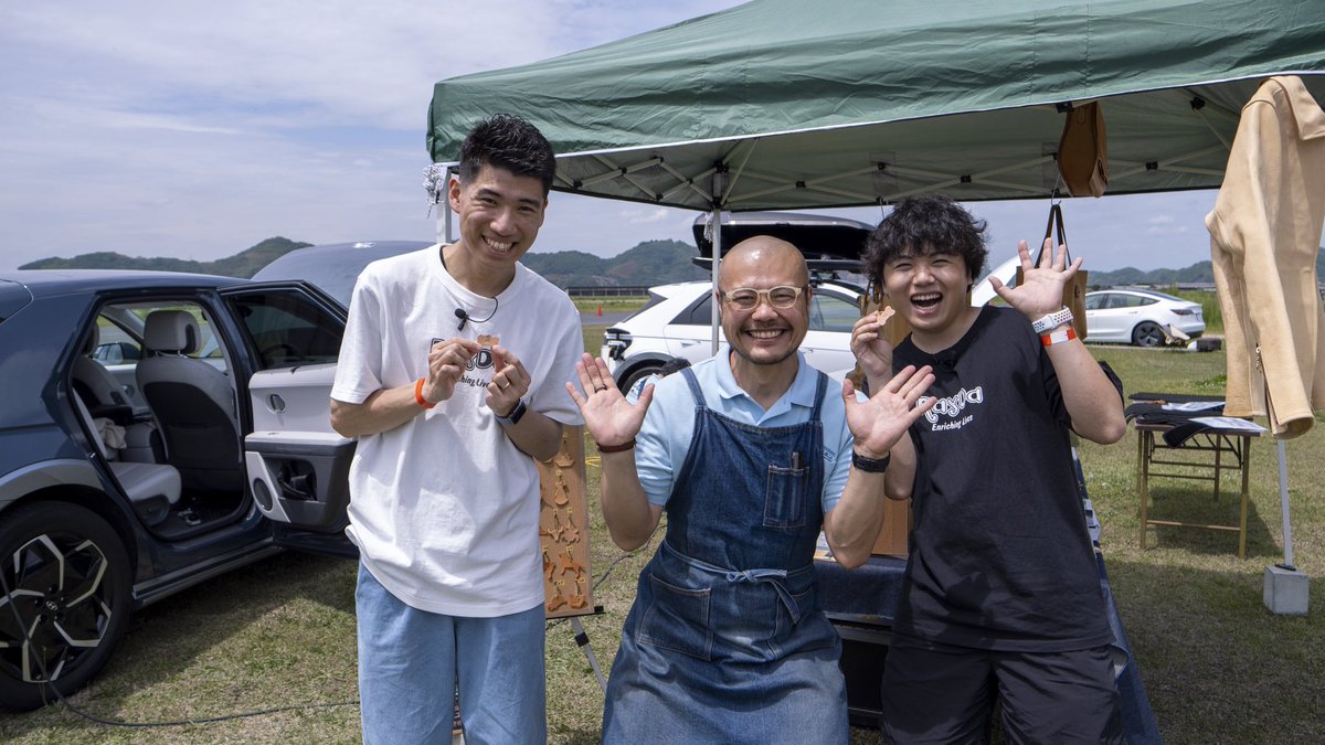 RayDa_Official's tweet photo. ふれあいEV岡山に参加しました✨
1日目の企業ブース、試乗会
2日目の滑走路での加速
とても楽しかったです!!!!
お話しさせていただいた参加者の皆様もありがとうございました😊
YouTubeの動画は後日公開ですので、お楽しみに👍🏻
#ふれあいEV #テスラ #電気自動車 #RayDa #YouTube https://t.co/3CfIayKeg8