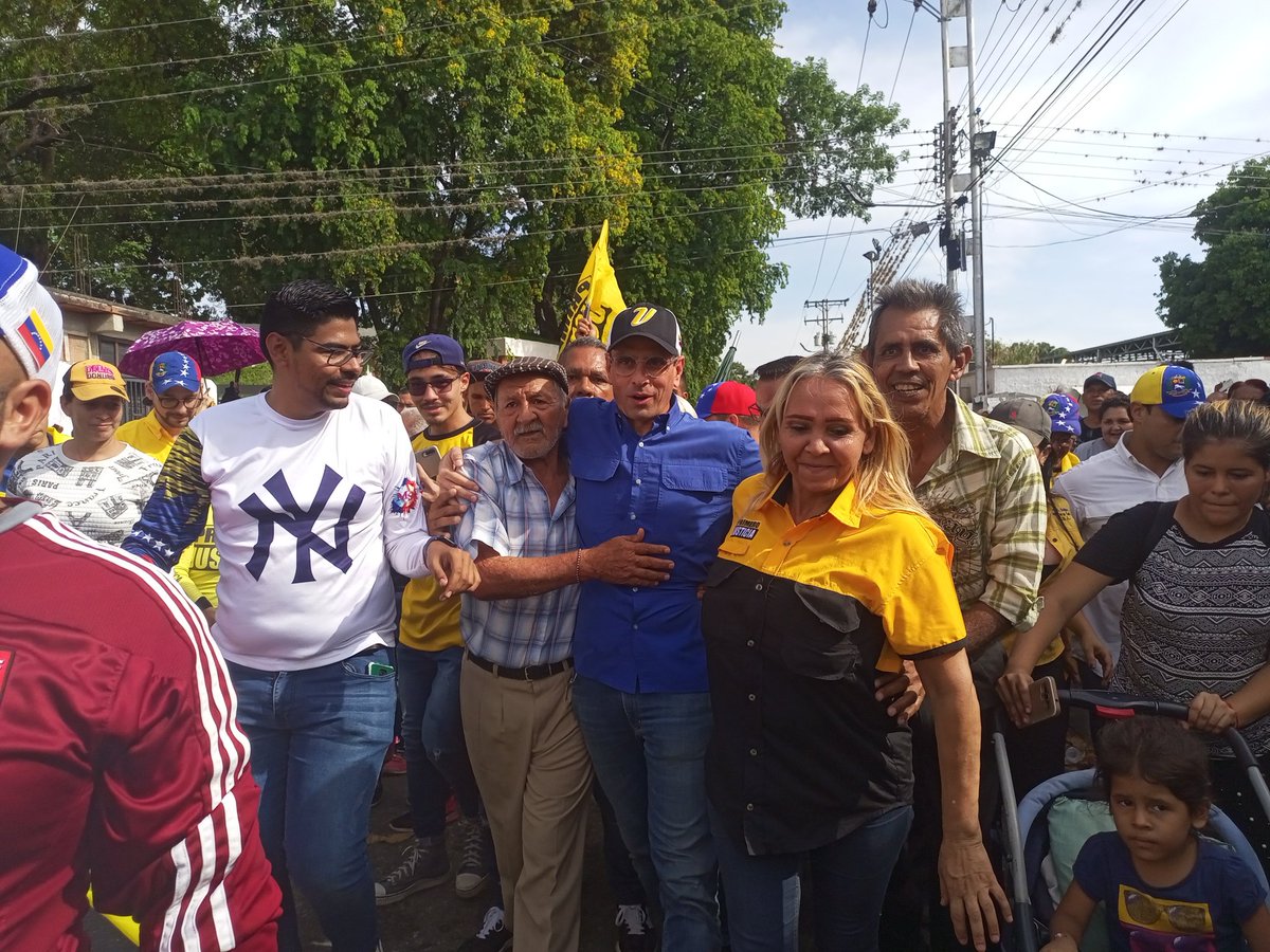 Desde el municipio Francisco Linares Alcántara, juntos con @hcapriles vamos por #LaVenezuelaDelEncuentro 🇻🇪