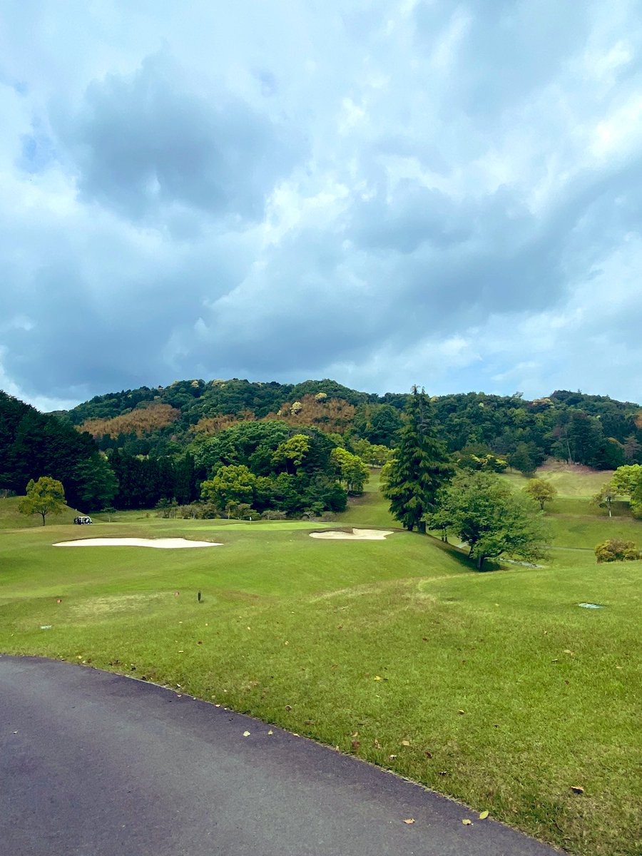 SEP91007377's tweet photo. GW2回目ゴルフ⛳️
本日は三重県津市にてプレー中。
ようやく6ホール目にして前半ようやく初パー。ここから乗ってくよ😄

#ゴルフ
#三重県津市
#GW https://t.co/YpVvfQXsRH