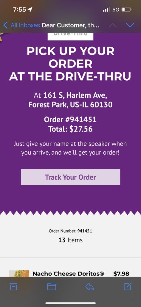 CarlaProducer8's tweet photo. Hi @tacobell. We have been in line for 35 minutes. 
It is not busy. 
We literally cannot leave. https://t.co/GjqmdfdNg9