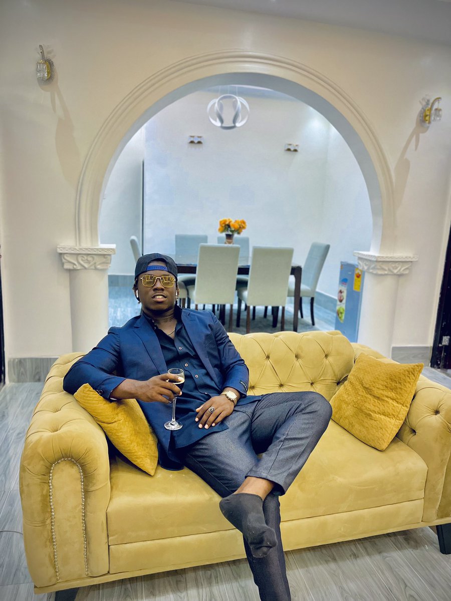 Lord bless my hustle, multiply my income, and elevate my mind.😌🕊️
#Hustle