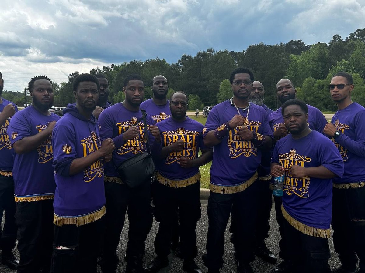 iuic_montreal's tweet photo. When the call📞 go out, the Prophets🤴🏾 of #IUICMilwaukee are there to answer.
👉🏾Psalms 94:16 Who will rise up for me against the evildoers? or who will stand up for me against the workers of iniquity?
#IUICMilwaukee #IUIC #Israelites #YeAreGods #ThePurpleIsAProblem https://t.co/n25AQNs0fs
