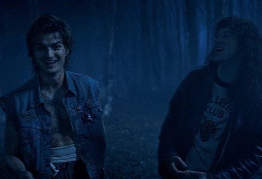 0FMORDOR's tweet photo. / “eddie is straight” 

nahhh bc what the hell is this then 🤨🤨🤨 https://t.co/6UbA21gaE8