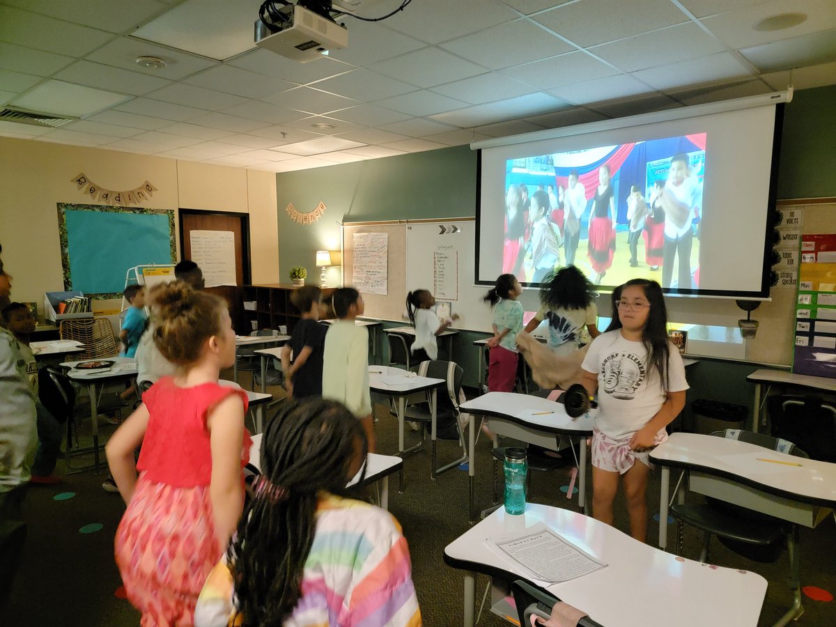 We had fun celebrating Cinco de Mayo activities! 🇲🇽🥳 My students made Papel Picado, Paper Bag Piñatas, learned the Mexican Hat Dance, and enjoyed some chips &amp; dip and Tres Leches Cake! 🪅🎂🌮😋