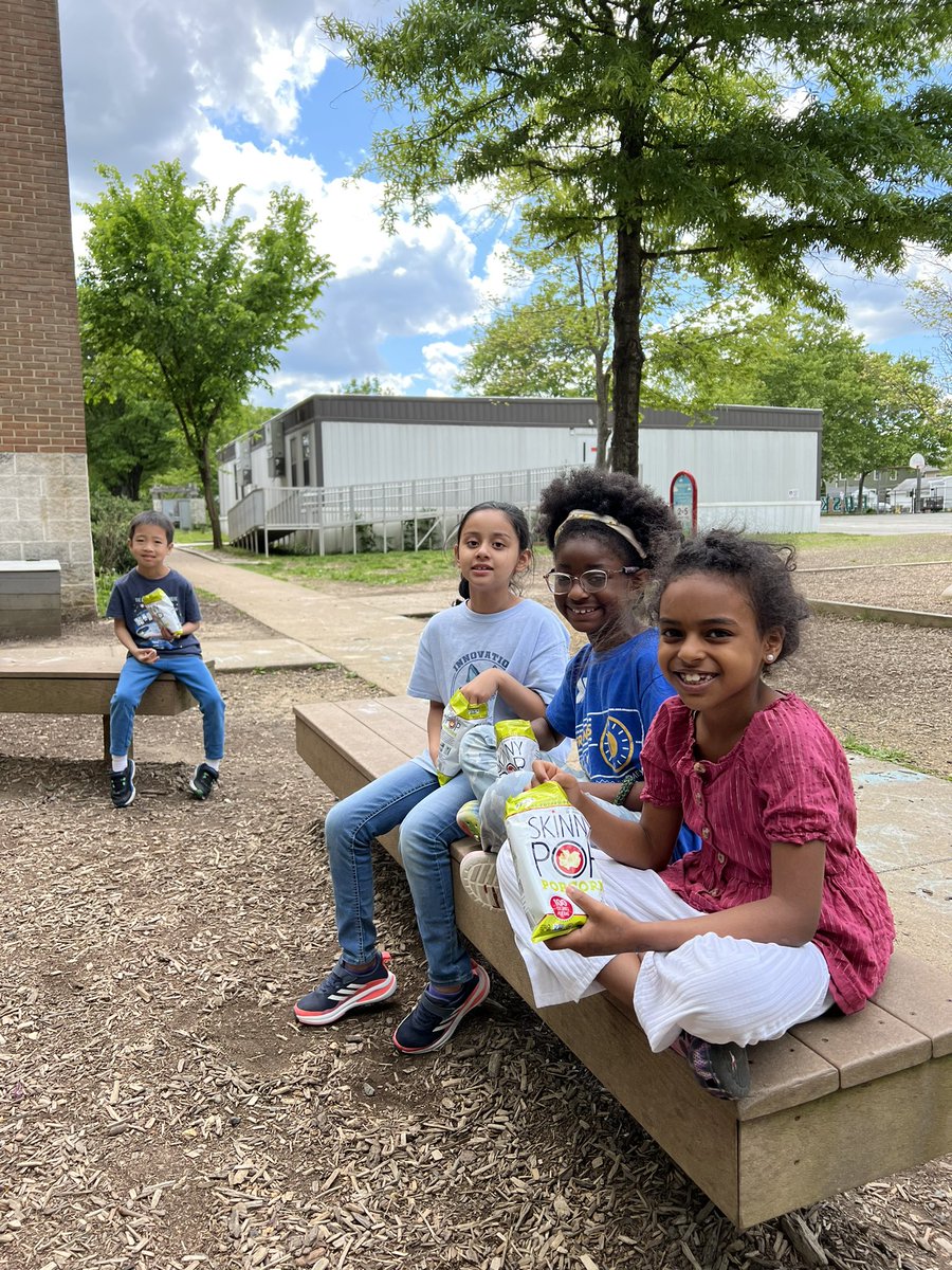 MissBokum's tweet photo. After a long week of crushing our end of year assessments AND everyone completing 5 lessons on @DreamBox_Learn called for snack outside on this lovely Friday afternoon! 💙 https://t.co/WimEwujLIH